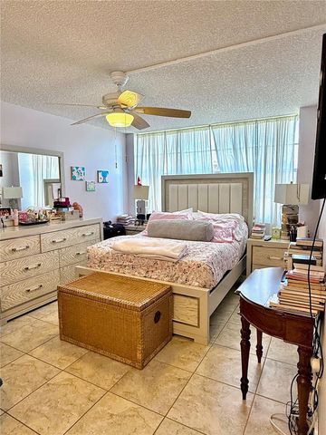 1300 Saint Charles Pl 402, Pembroke Pines, FL 33026