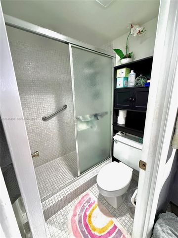 1300 Saint Charles Pl 402, Pembroke Pines, FL 33026