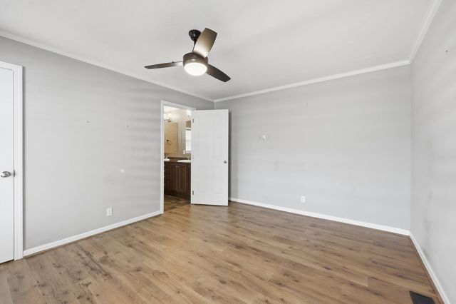 87 Beacon Ct., Murrells Inlet, SC 29576