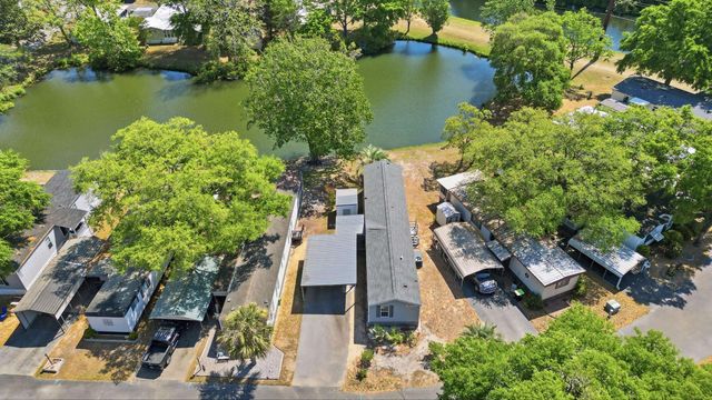 87 Beacon Ct., Murrells Inlet, SC 29576