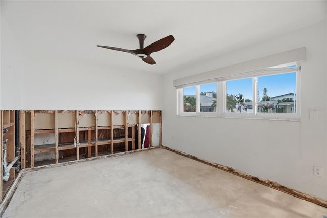 5810 BAHAMA WAY S, St Pete Beach, FL 33706