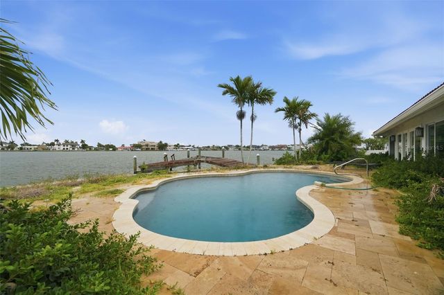 5810 BAHAMA WAY S, St Pete Beach, FL 33706