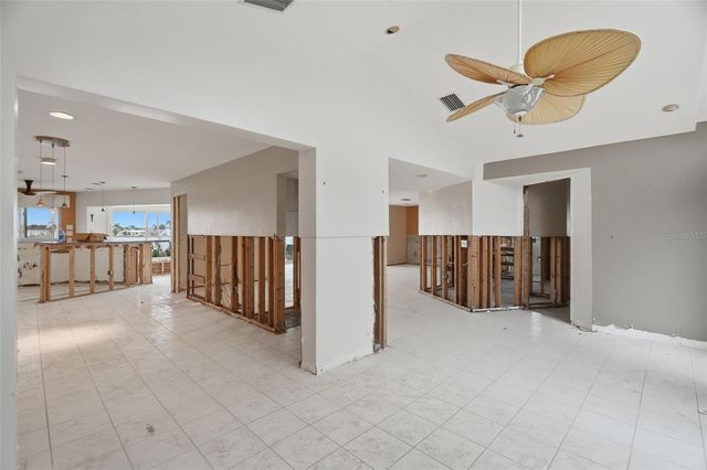 5810 BAHAMA WAY S, St Pete Beach, FL 33706