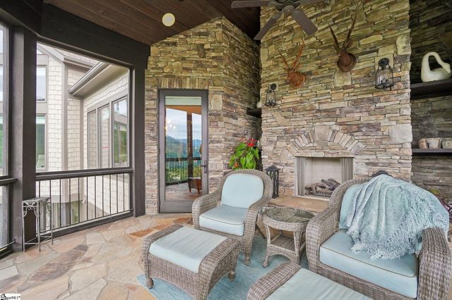 817 Mountain Summit Road, Travelers Rest, SC 29690