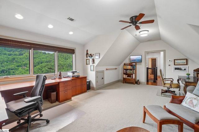 817 Mountain Summit Road, Travelers Rest, SC 29690