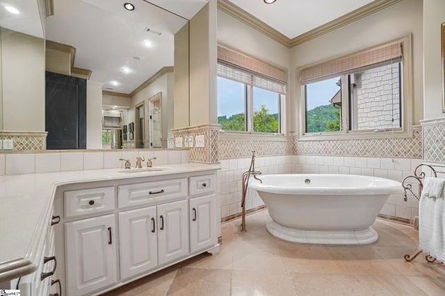 817 Mountain Summit Road, Travelers Rest, SC 29690