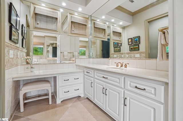 817 Mountain Summit Road, Travelers Rest, SC 29690