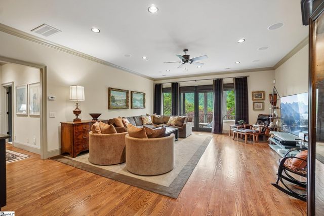 817 Mountain Summit Road, Travelers Rest, SC 29690