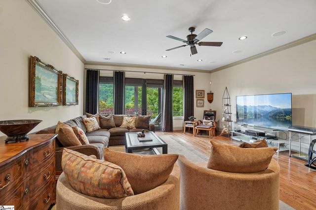 817 Mountain Summit Road, Travelers Rest, SC 29690