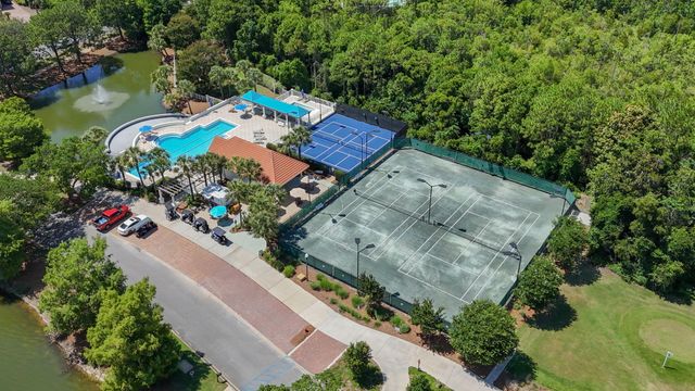 434 Captains Circle, Destin, FL 32541