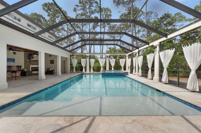 434 Captains Circle, Destin, FL 32541