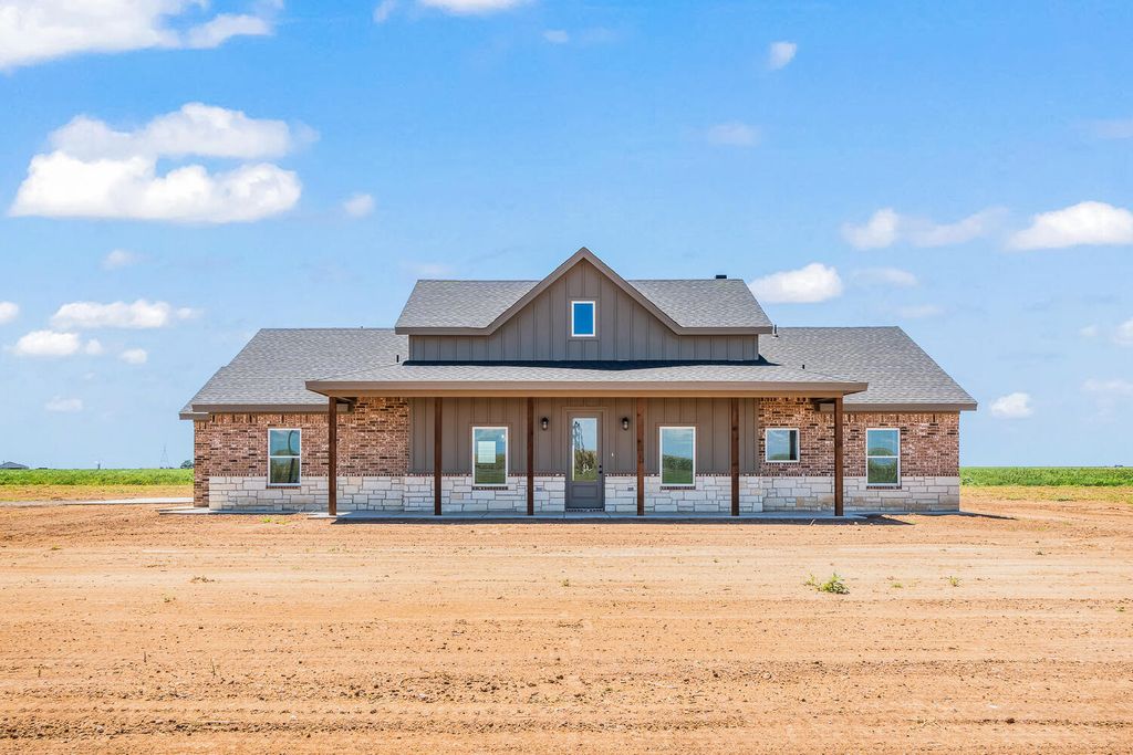 10611 N Farm To Market Rd 1729, Idalou, TX 79329