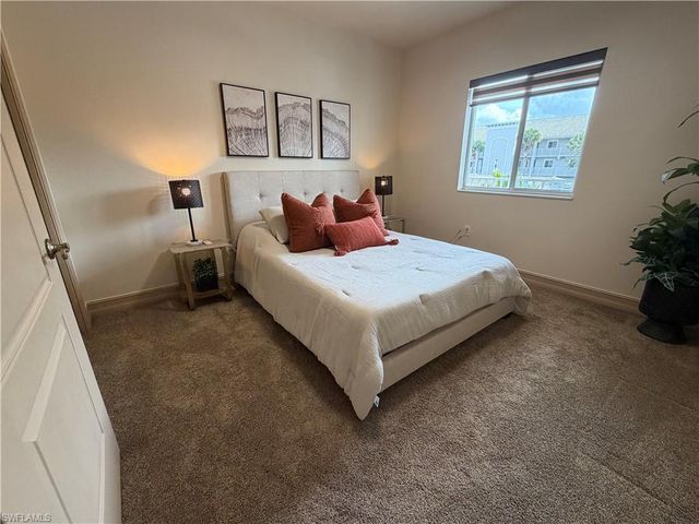 7839 Regal Heron CIR # 202, Naples, FL 34104