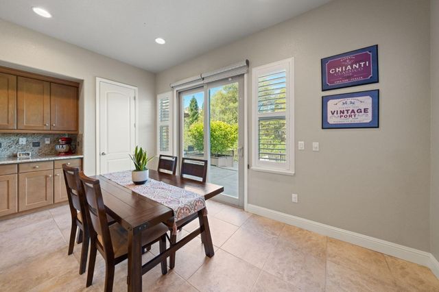 5200 Piazza Pl, El Dorado Hills, CA 95762