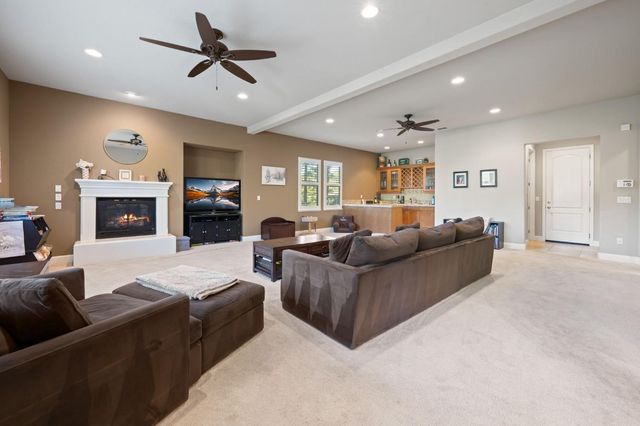 5200 Piazza Pl, El Dorado Hills, CA 95762
