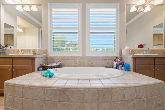 5200 Piazza Pl, El Dorado Hills, CA 95762