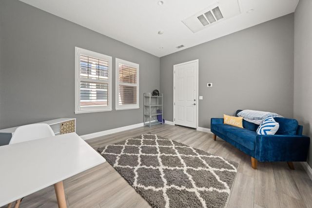 5200 Piazza Pl, El Dorado Hills, CA 95762