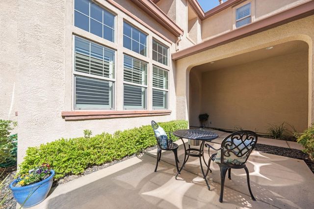 5200 Piazza Pl, El Dorado Hills, CA 95762