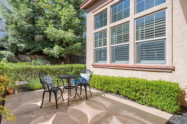 5200 Piazza Pl, El Dorado Hills, CA 95762