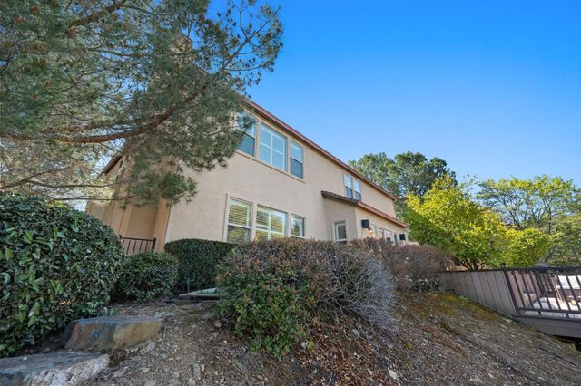 5200 Piazza Pl, El Dorado Hills, CA 95762