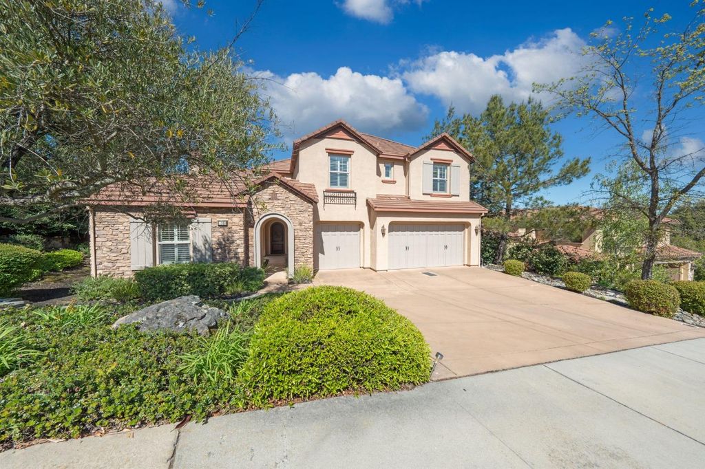 5200 Piazza Pl, El Dorado Hills, CA 95762