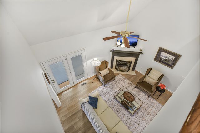 306 Chestnut Ln, Lebanon, TN 37087