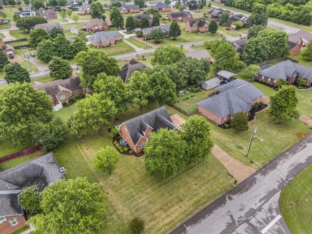 306 Chestnut Ln, Lebanon, TN 37087