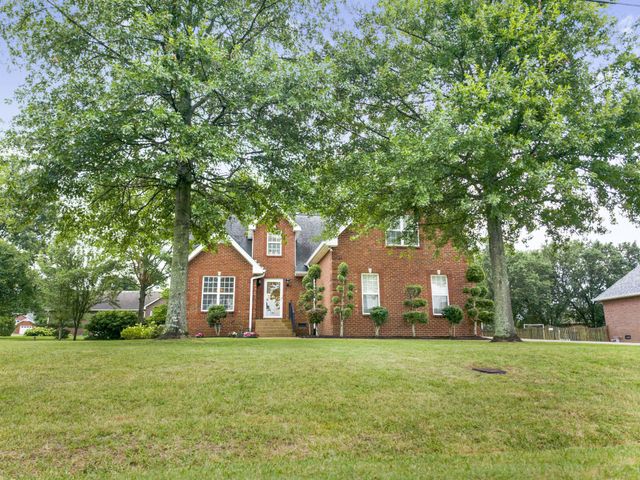 306 Chestnut Ln, Lebanon, TN 37087