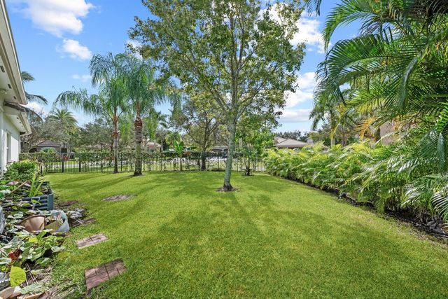 11912 Fox Hill Circle, Boynton Beach, FL 33473