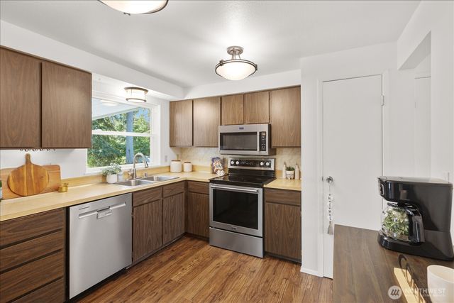 13212 60th Drive SE, Everett, WA 98208