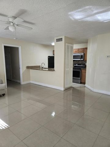 4756 WALDEN CIRCLE 11, Orlando, FL 32811