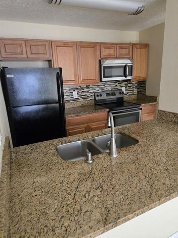 4756 WALDEN CIRCLE 11, Orlando, FL 32811