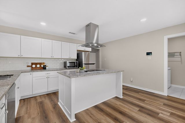 2802 Green Oaks Drive, Garland, TX 75040