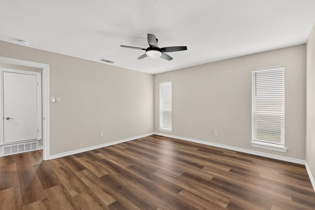 2802 Green Oaks Drive, Garland, TX 75040