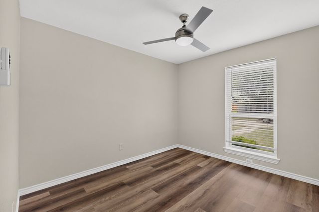 2802 Green Oaks Drive, Garland, TX 75040