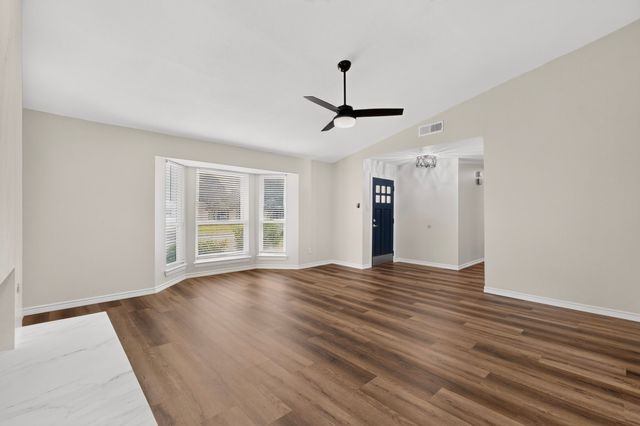 2802 Green Oaks Drive, Garland, TX 75040