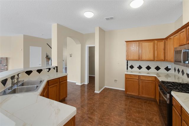 2 Watergrove Court, Mansfield, TX 76063