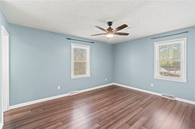 5977 SE 208th Street, Holt, MO 64048