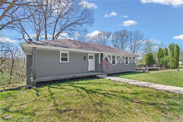 5977 SE 208th Street, Holt, MO 64048