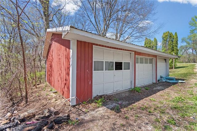 5977 SE 208th Street, Holt, MO 64048
