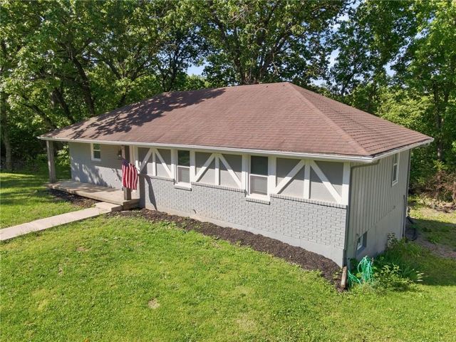5977 SE 208th Street, Holt, MO 64048