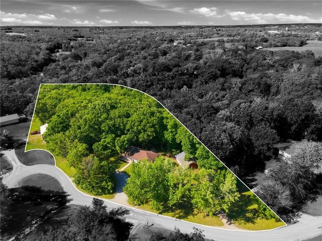 5977 SE 208th Street, Holt, MO 64048