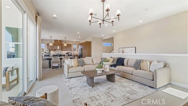 186 Proctor, Irvine, CA 92618