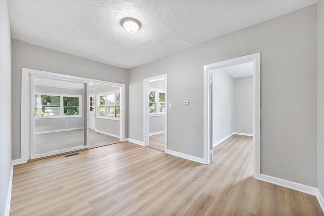 722 E Madison Avenue, Chrisman, IL 61924