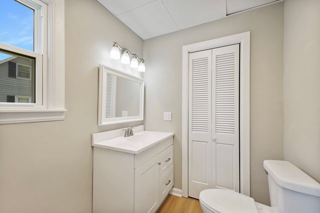 722 E Madison Avenue, Chrisman, IL 61924