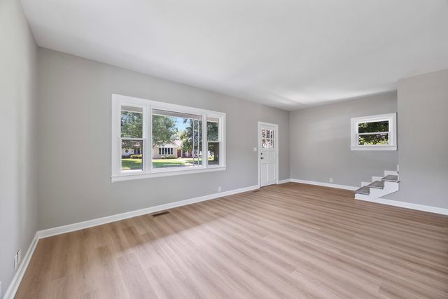 722 E Madison Avenue, Chrisman, IL 61924