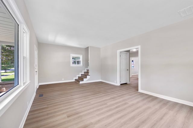 722 E Madison Avenue, Chrisman, IL 61924