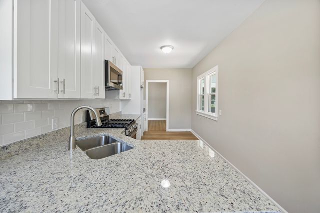 722 E Madison Avenue, Chrisman, IL 61924