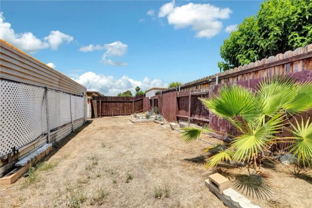 556 San Marino, Hemet, CA 92545