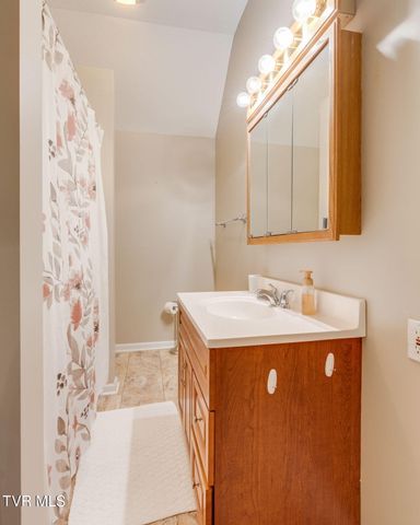 640 Woodland Drive, Elizabethton, TN 37643